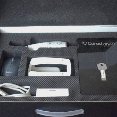 Carestream CS 3700 Intraoral Scanner