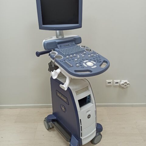 GE VOLUSON P8 ULTRASOUND