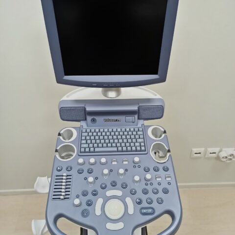 GE VOLUSON P8 ULTRASOUND